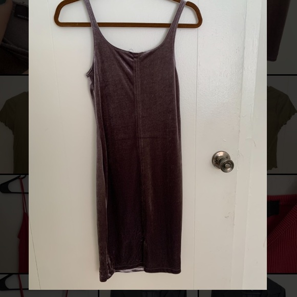 Purple Velvet Bodycon Dress - Picture 2 of 4